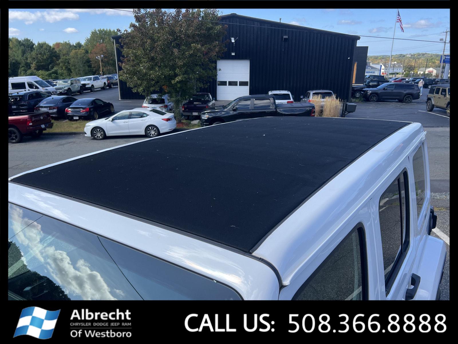 2022 Jeep Wrangler Unlimited Sahara 4xe photo 28