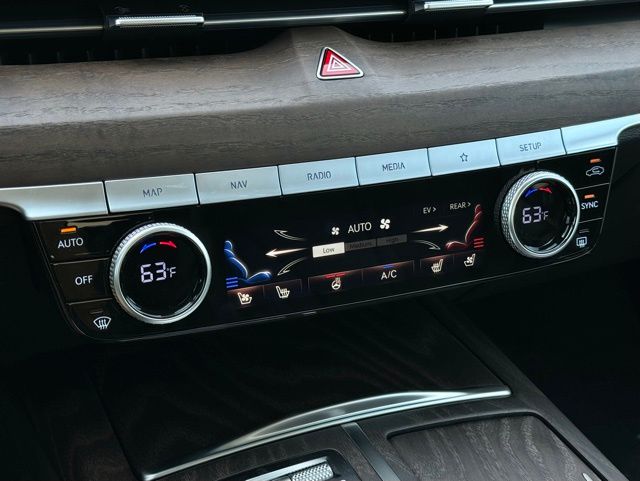 2024 Genesis Electrified G80 photo 28