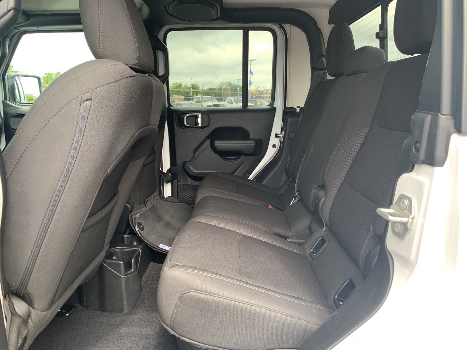 2023 Jeep Gladiator Sport photo 25