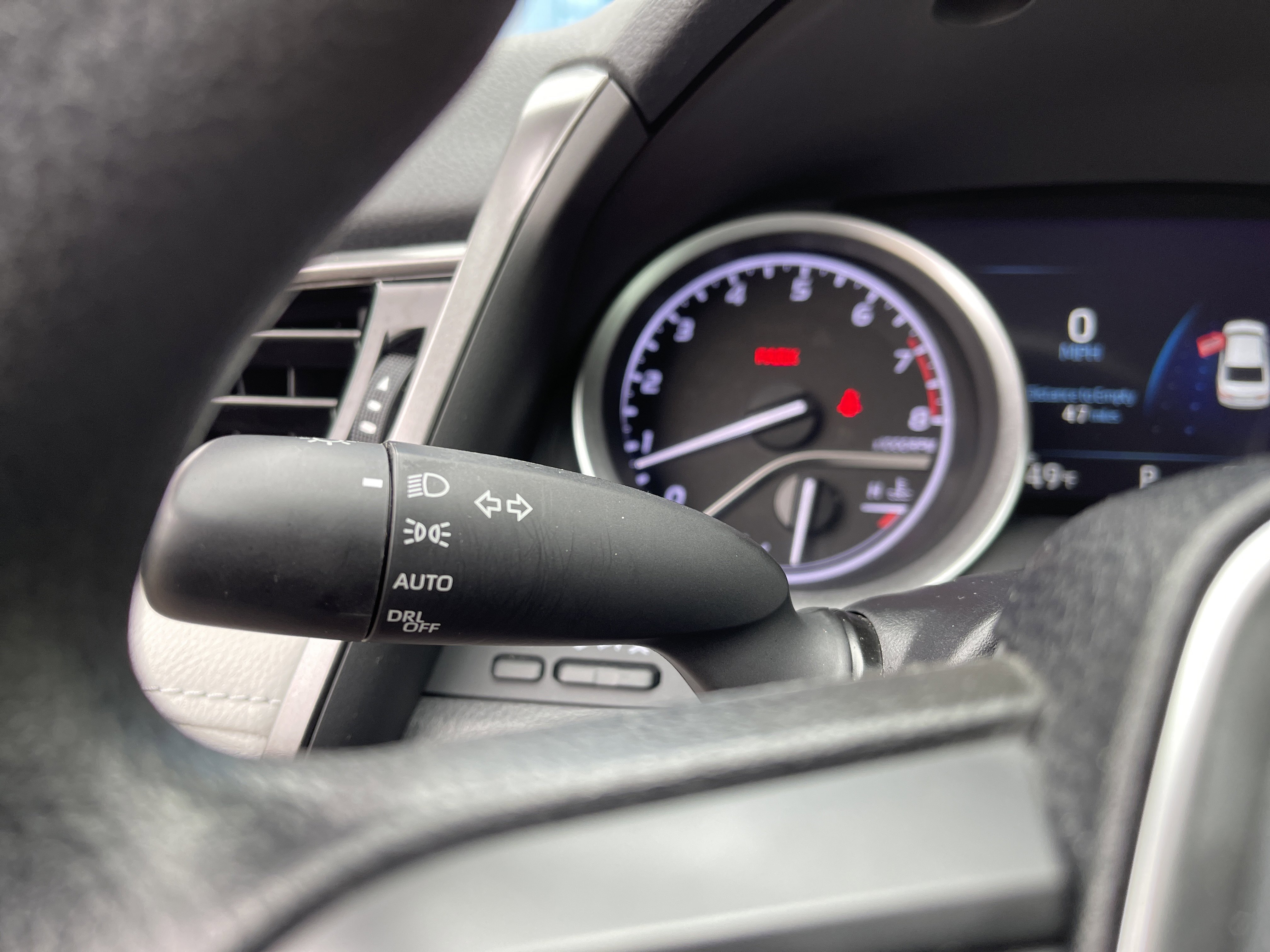 2022 Toyota Camry LE photo 3