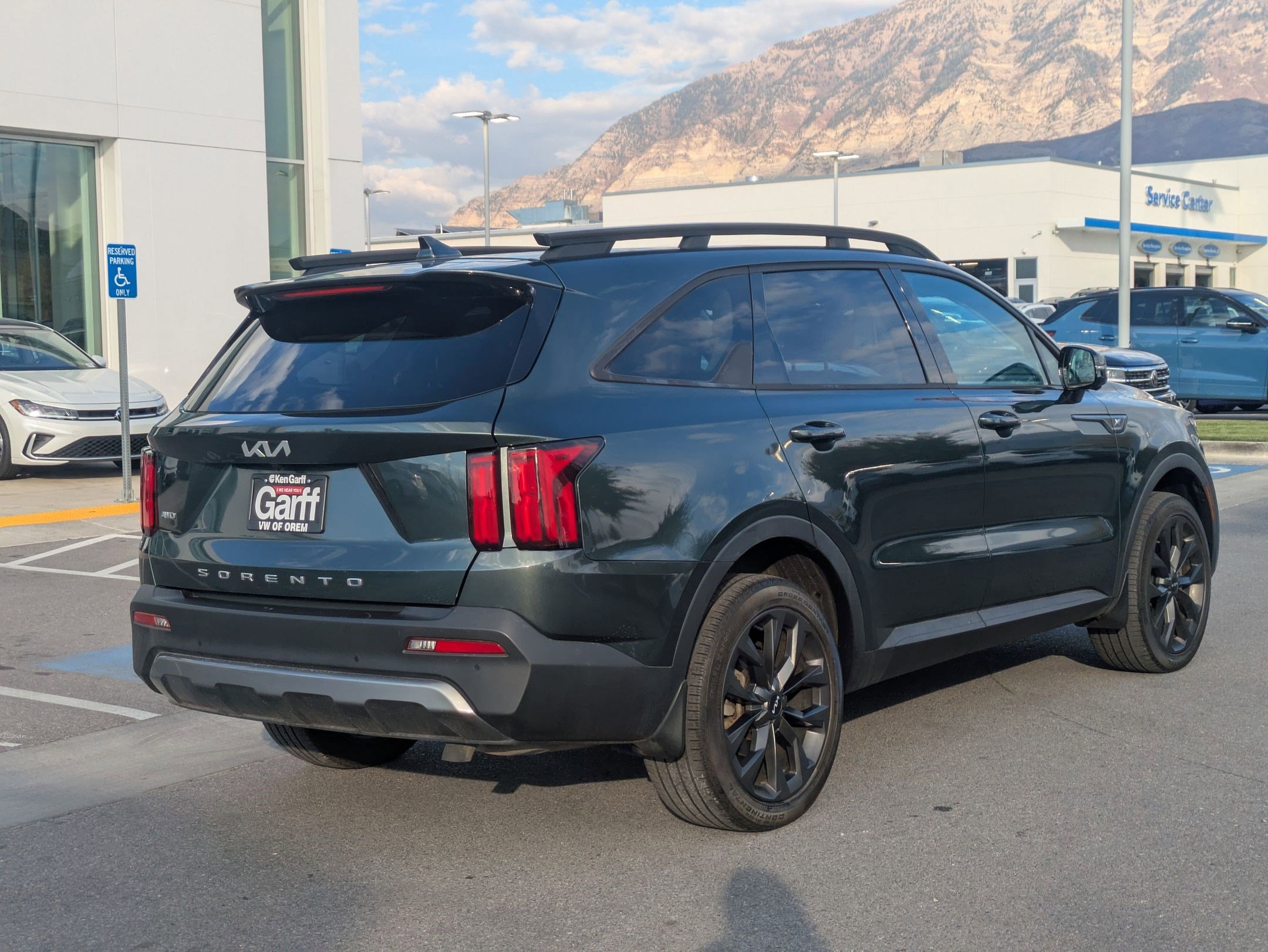 2022 Kia Sorento X-Line SX Prestige photo 3