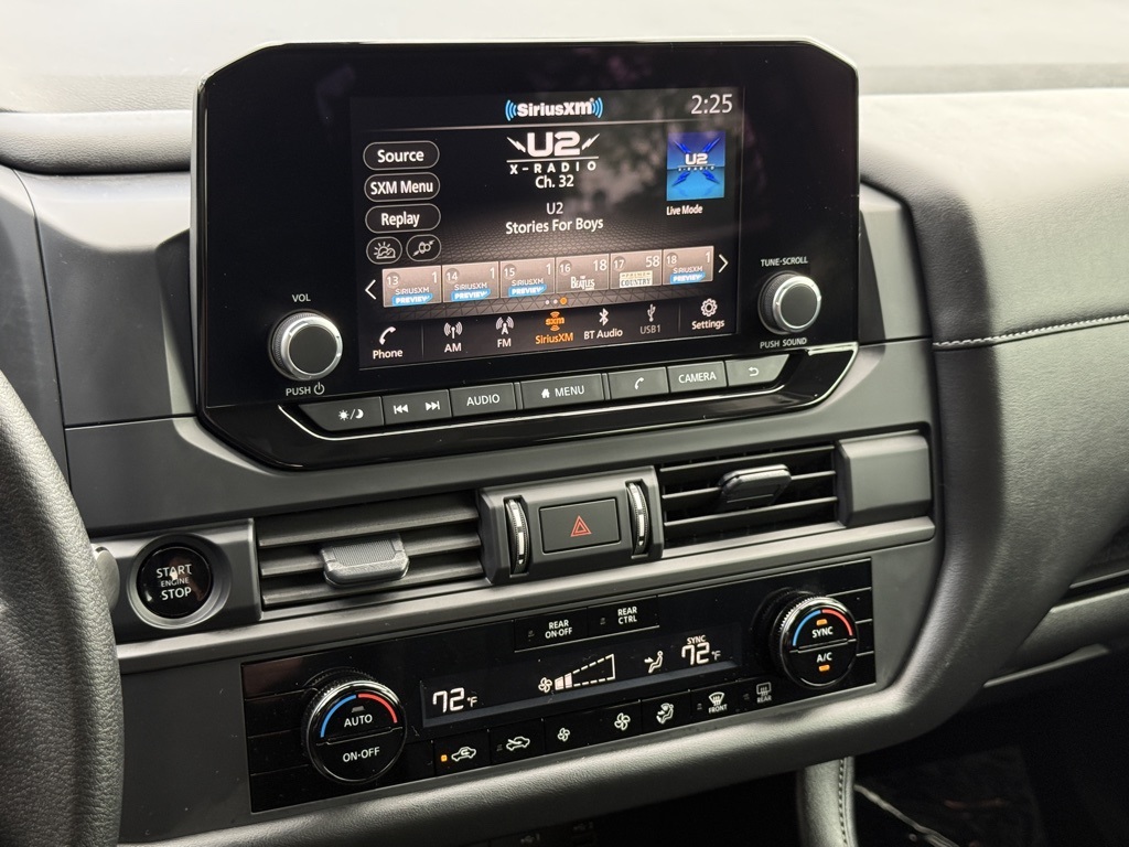 2025 Nissan Pathfinder S photo 10