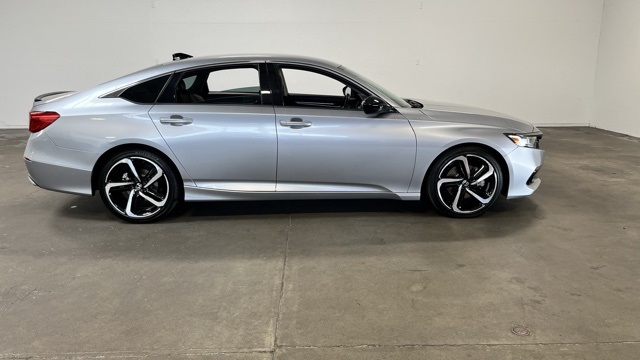 Used 2021 Honda Accord Sport SE with VIN 1HGCV1F49MA091673 for sale in Northfield, Minnesota