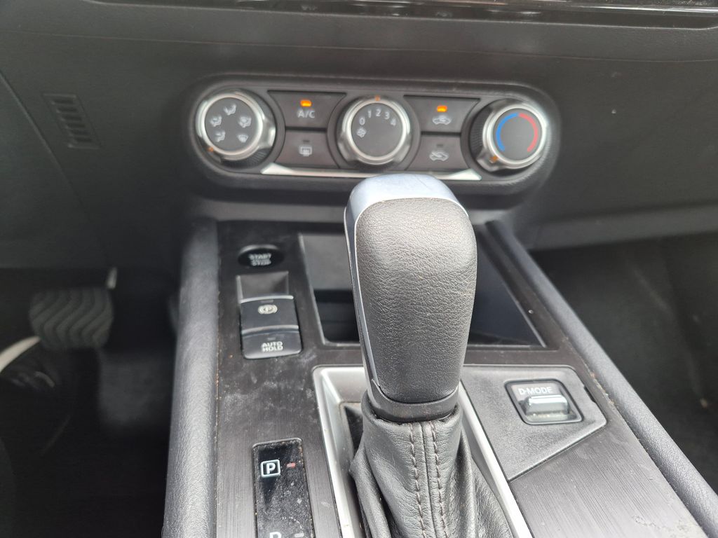 2023 Nissan Sentra SR photo 22