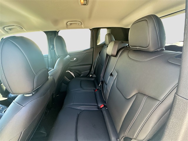 2017 Jeep Renegade Limited photo 22