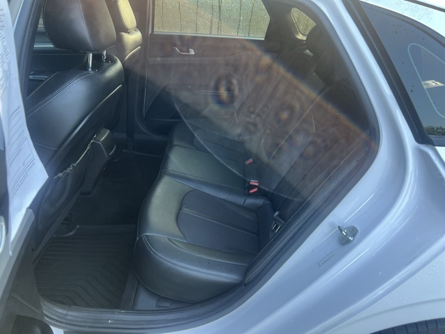 2022 Kia K5 GT-Line photo 24