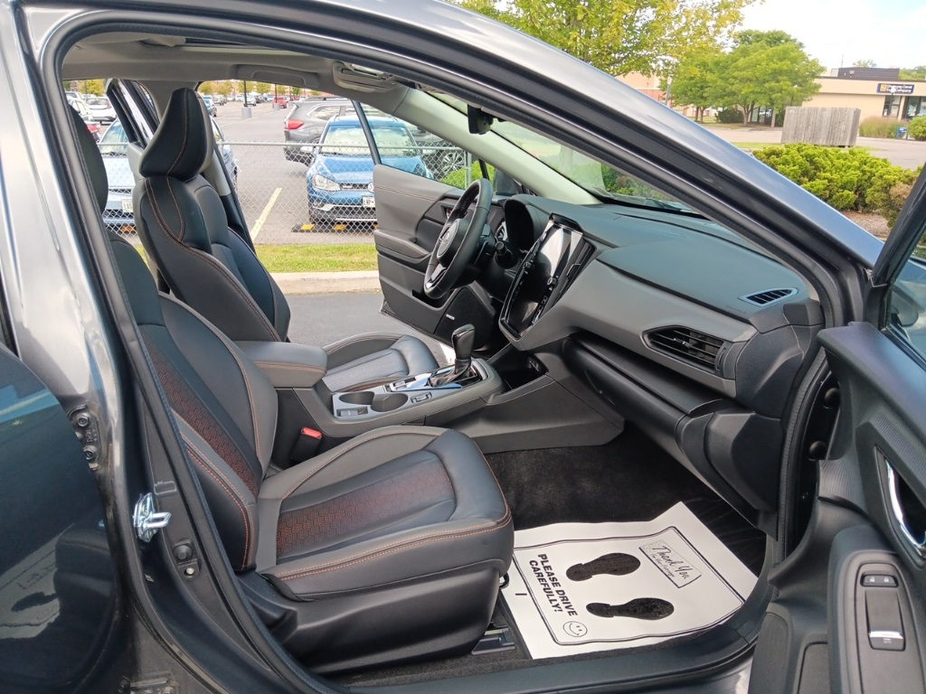 2025 Subaru Crosstrek Limited photo 13