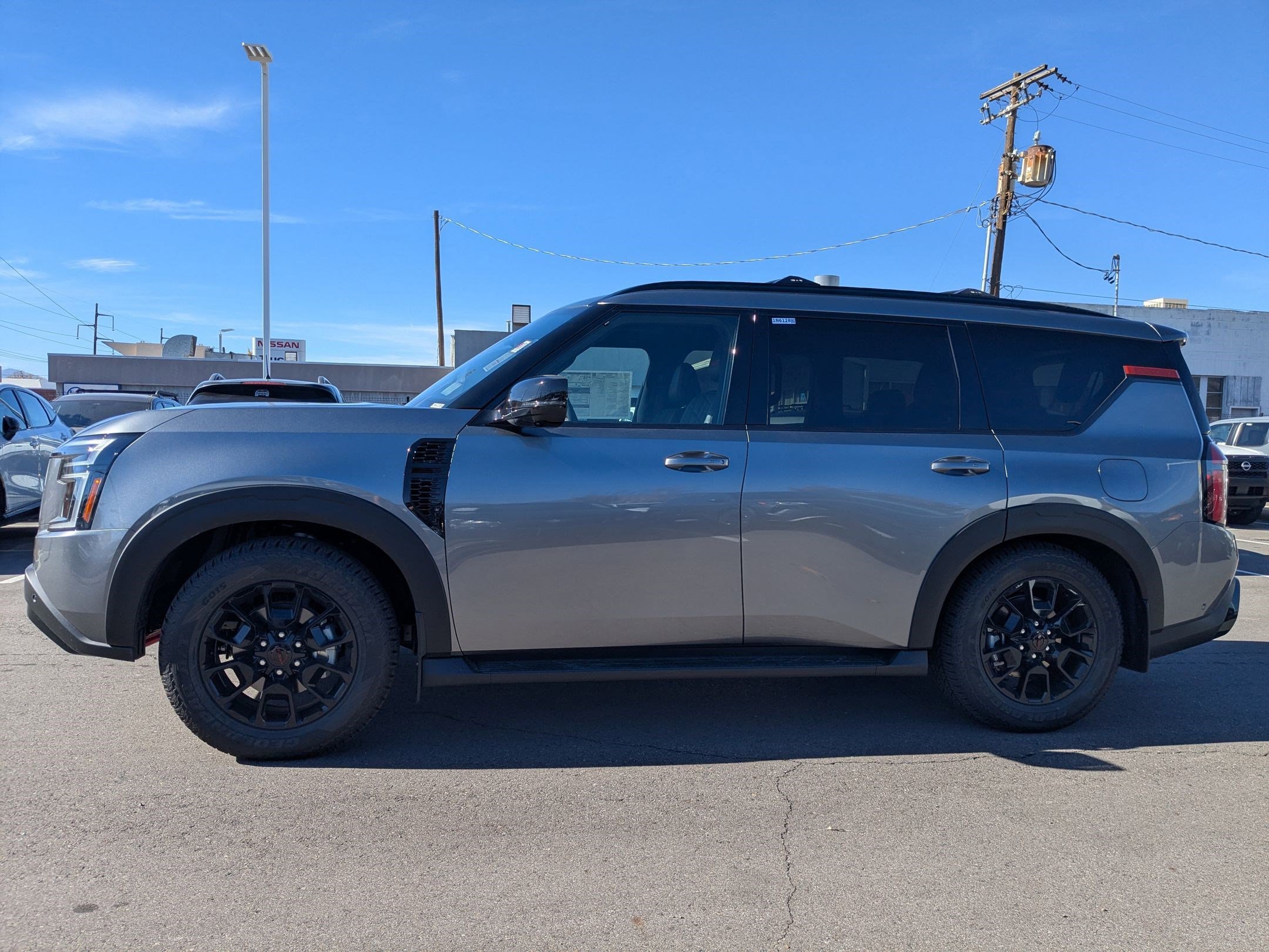 2026 Nissan Armada photo 3
