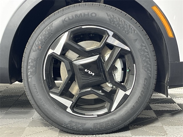 2026 Kia Sportage EX photo 2