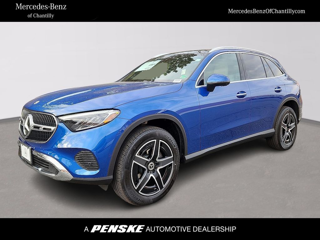 2026 Mercedes-Benz GLC Base's photo