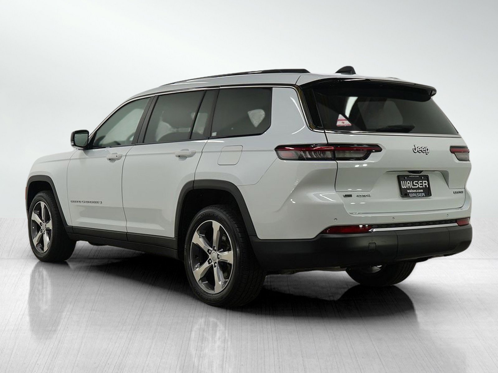 2022 Jeep Grand Cherokee Limited photo 3