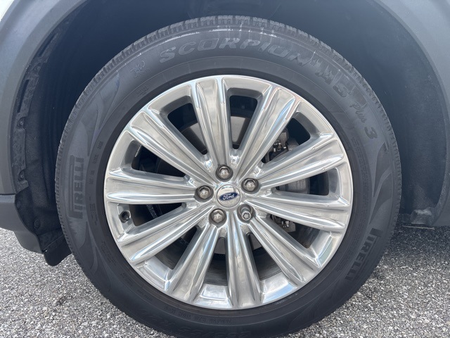 2021 Ford Explorer Limited photo 15