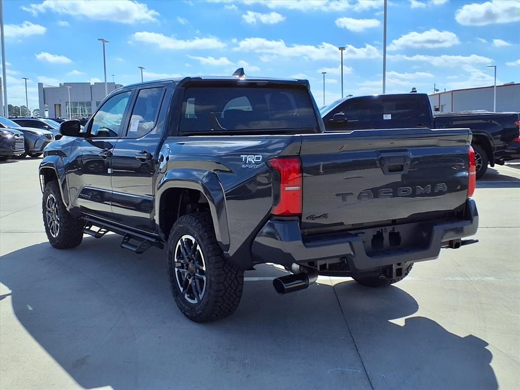 2025 Toyota Tacoma TRD Sport Double Cab photo 2