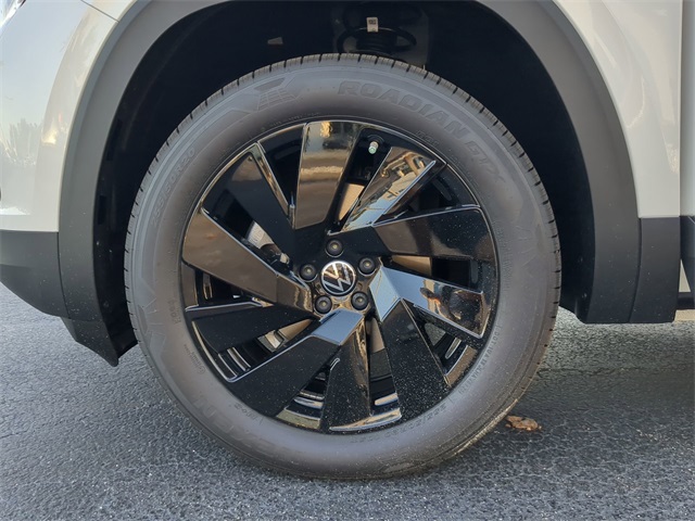 2026 Volkswagen Atlas Cross Sport SE Technology photo 30