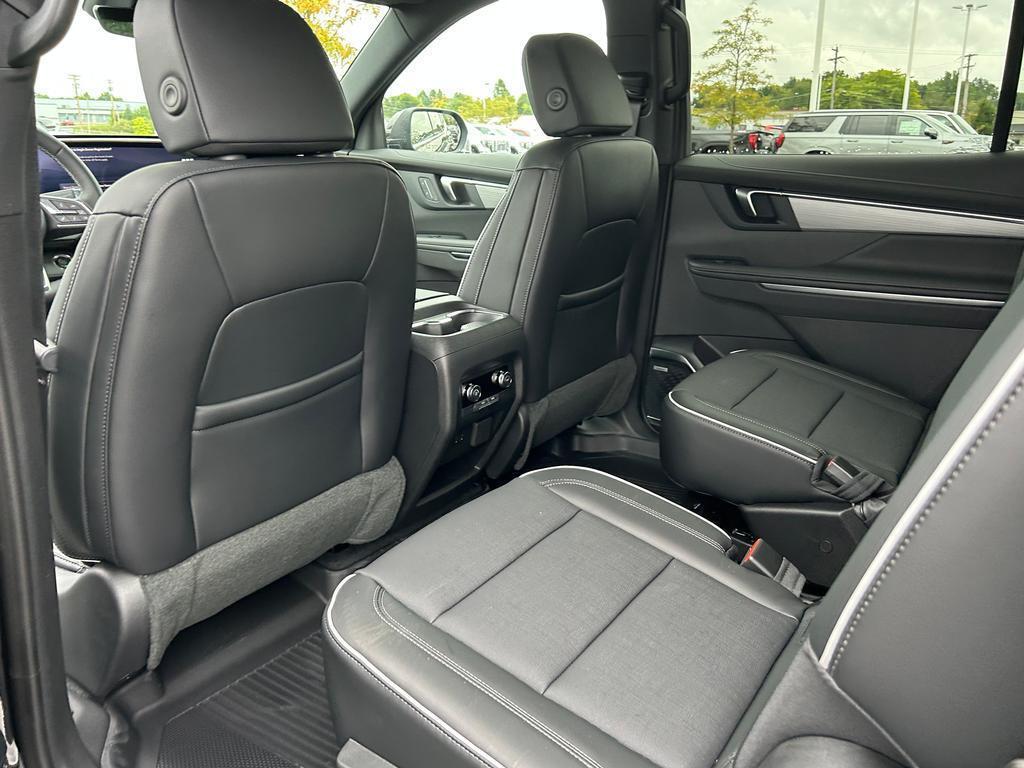 2026 Buick Enclave Preferred photo 6