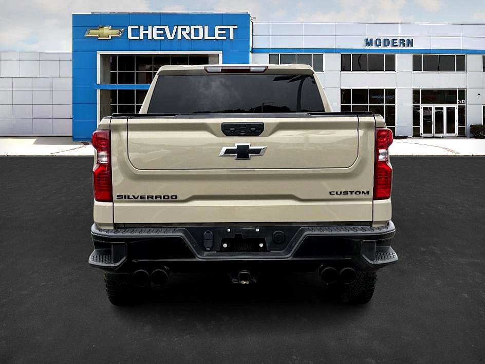 2022 Chevrolet Silverado 1500 Custom Trail Boss photo 4