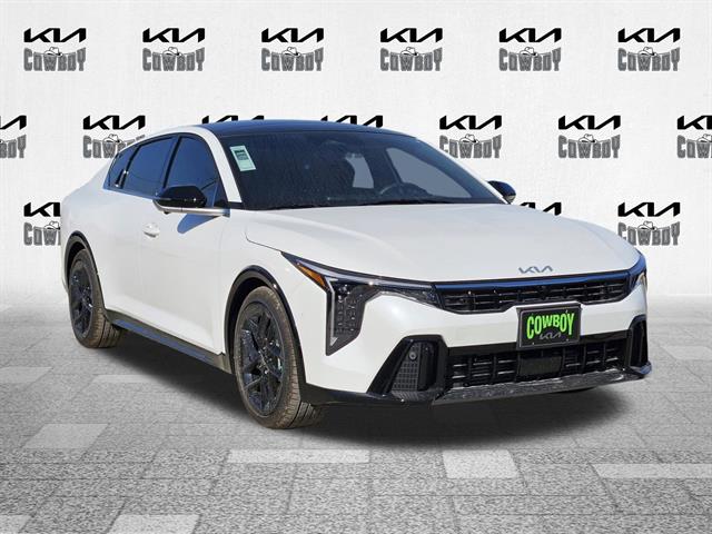 2025 Kia K4 GT-Line Turbo's photo