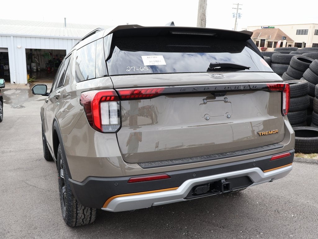2026 Ford Explorer photo 3