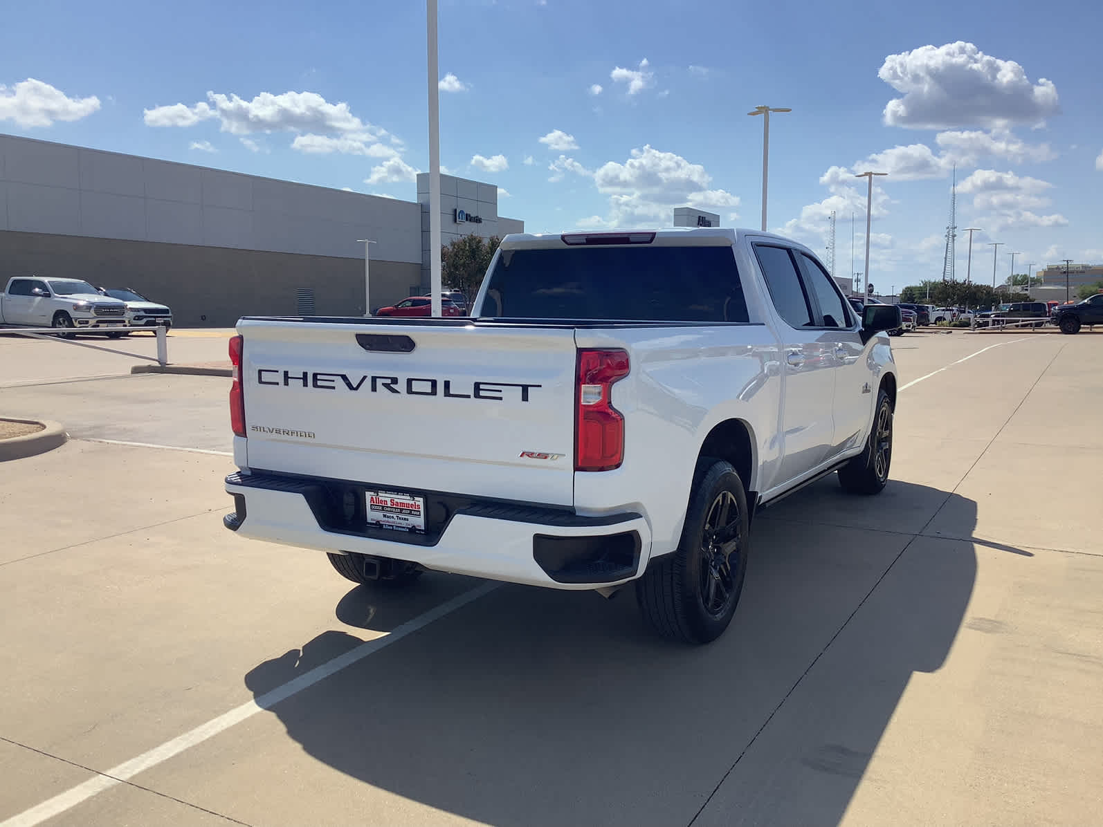 2022 Chevrolet Silverado 1500 RST photo 5