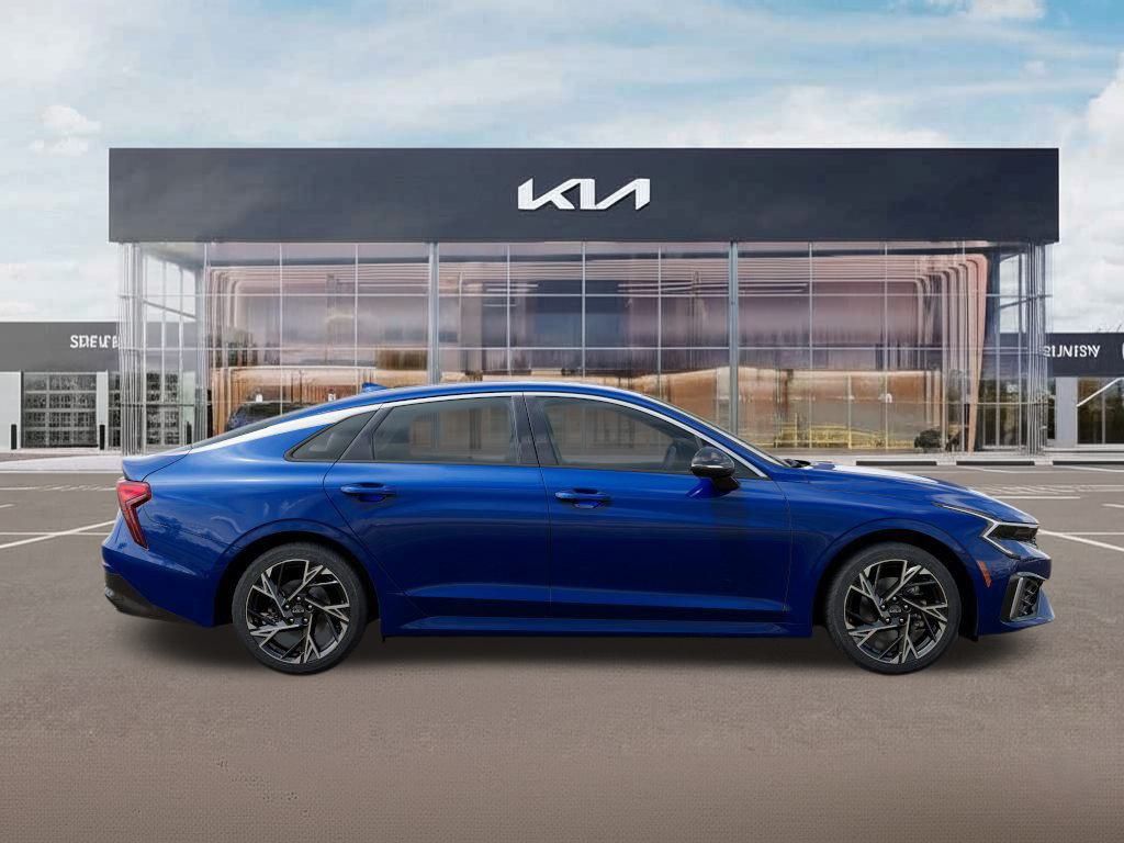 2026 Kia K5 GT-Line photo 5