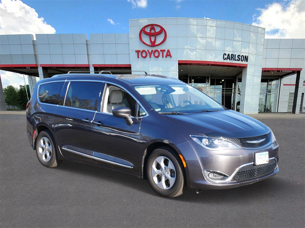 Used 2017 Chrysler Pacifica Touring-L Plus with VIN 2C4RC1EG4HR541628 for sale in Minneapolis, Minnesota