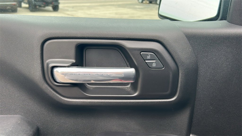 2019 Chevrolet Silverado 1500 Custom Trail Boss photo 15
