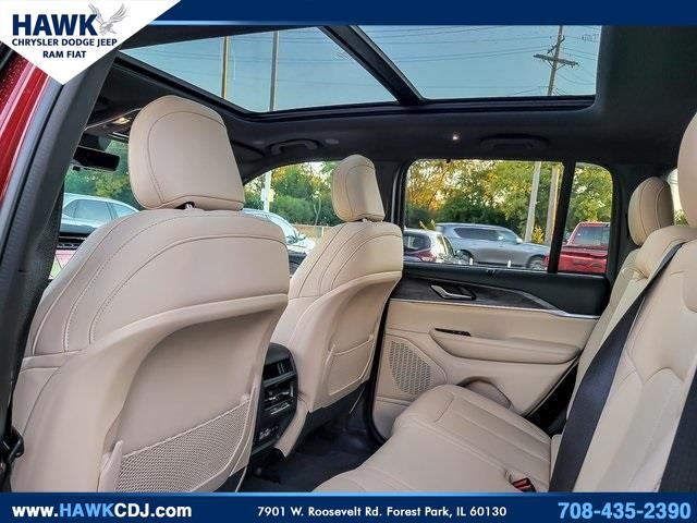 2024 JEEP GRAND CHEROKEE - Image 12