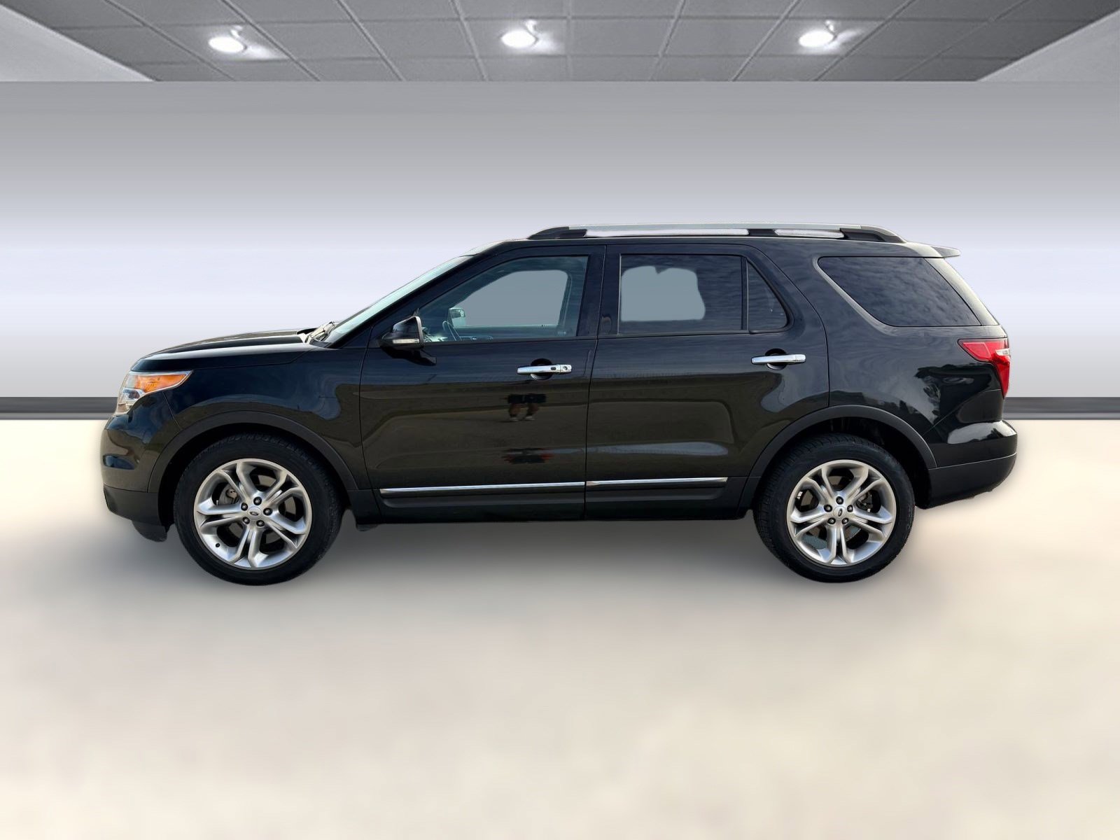 Used 2015 Ford Explorer Limited with VIN 1FM5K8F85FGB91115 for sale in Jefferson City, MO