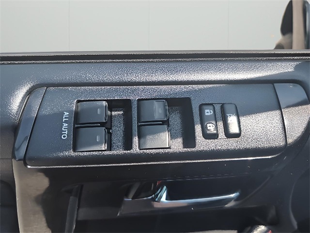 2024 Toyota 4Runner TRD Off-Road photo 11