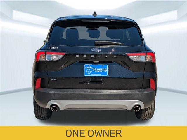 2022 Ford Escape SE photo 3