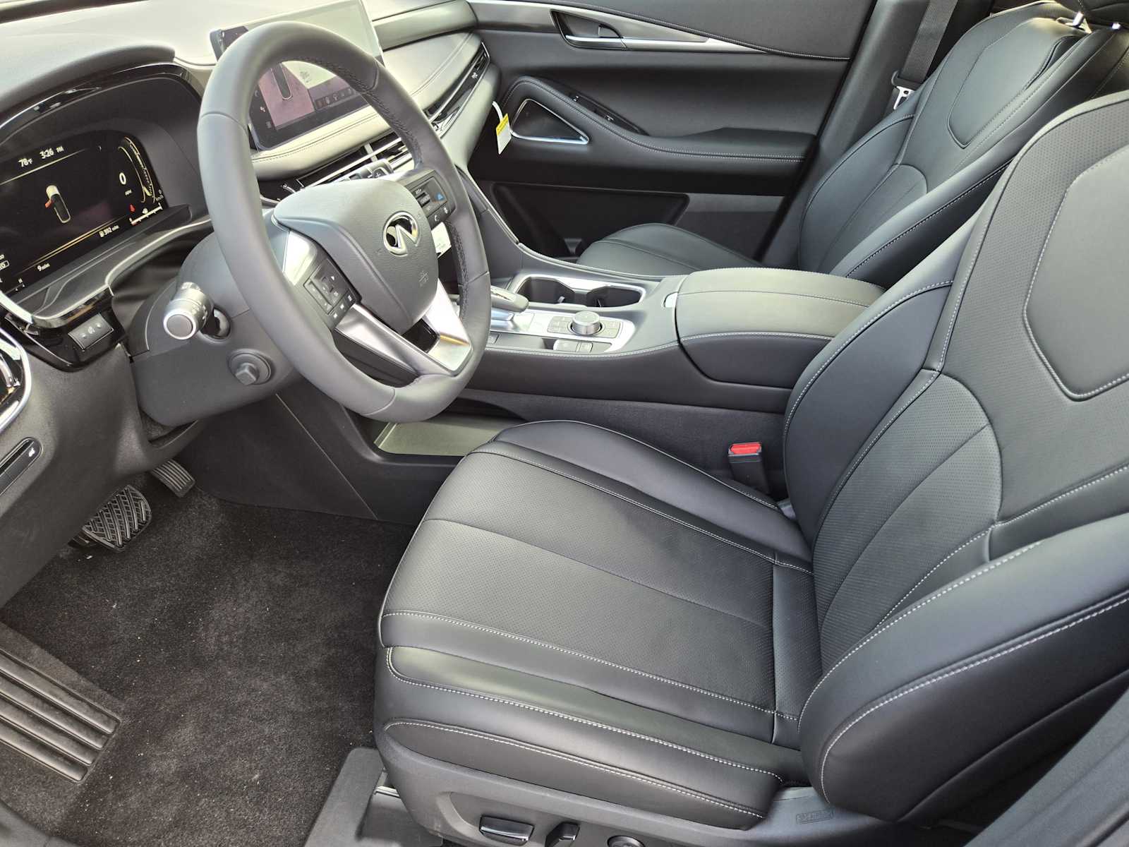 2026 Infiniti QX60 Luxe AWD photo 6