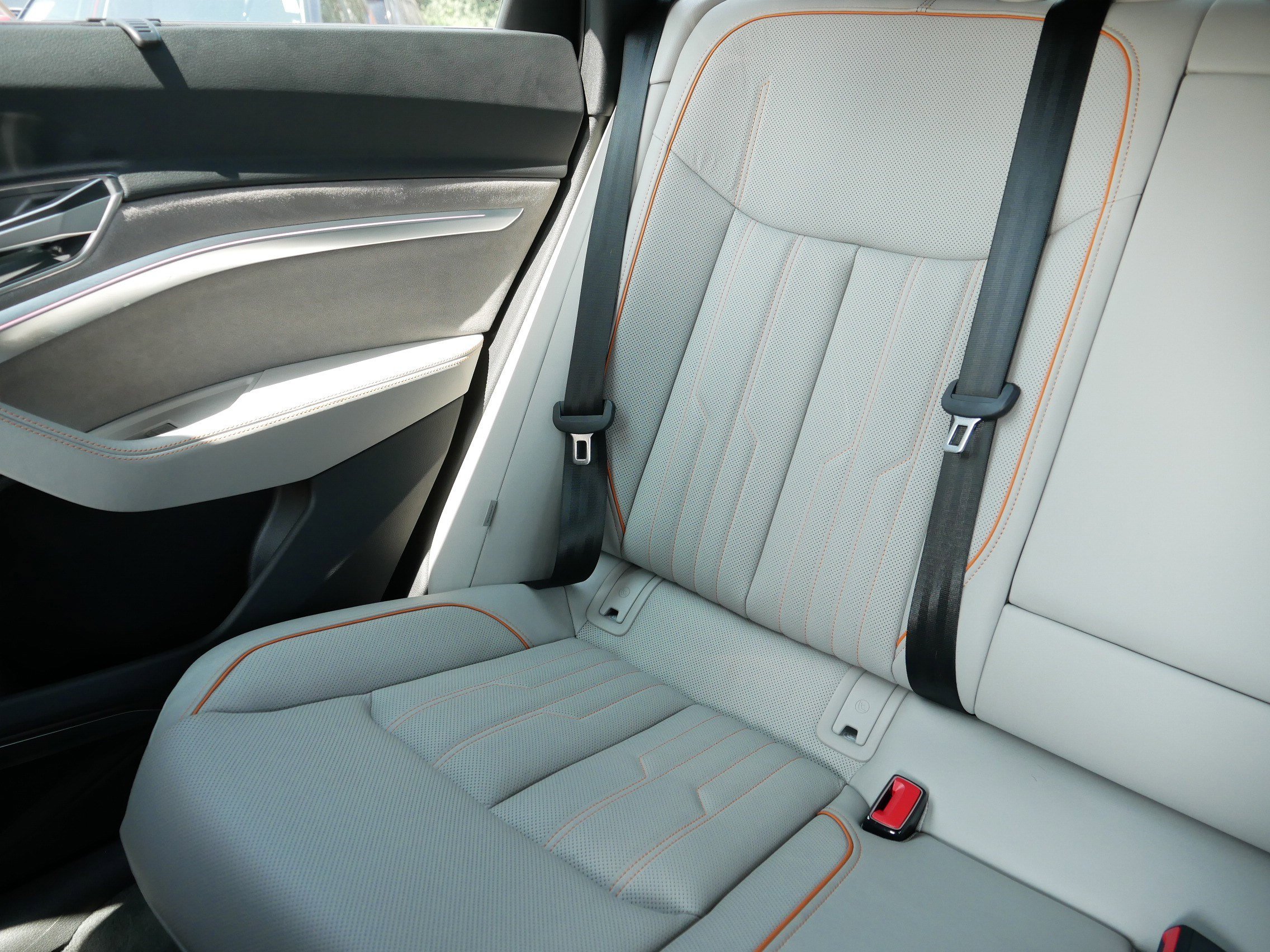 2024 Audi Q8 E-tron line Prestige photo 12