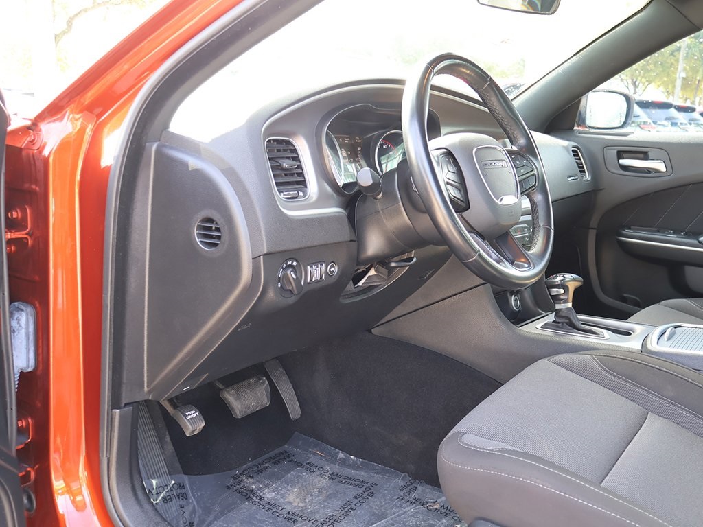 2022 Dodge Charger SXT photo 19