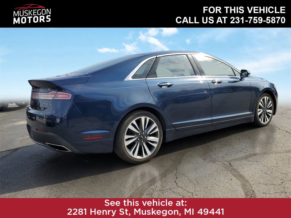 2017 Lincoln MKZ Reserve photo 4