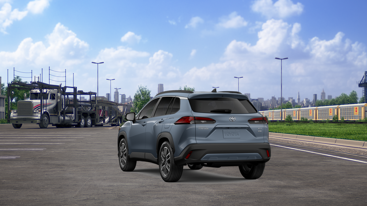 2026 Toyota Corolla Cross XLE photo 4