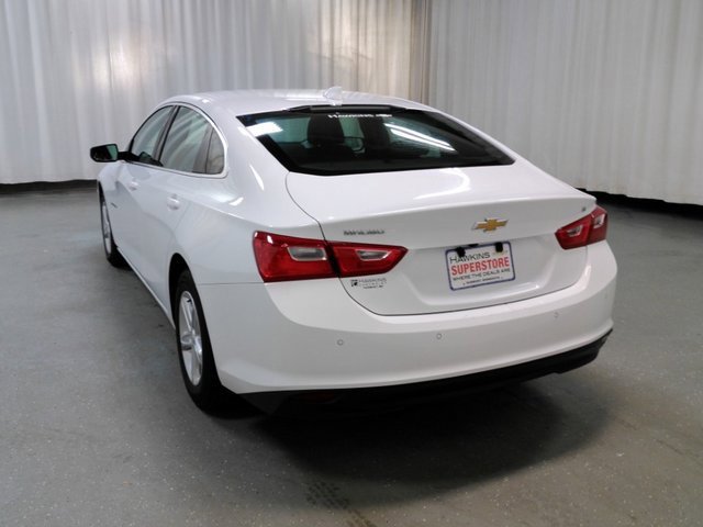 2024 Chevrolet Malibu 1LT photo 4