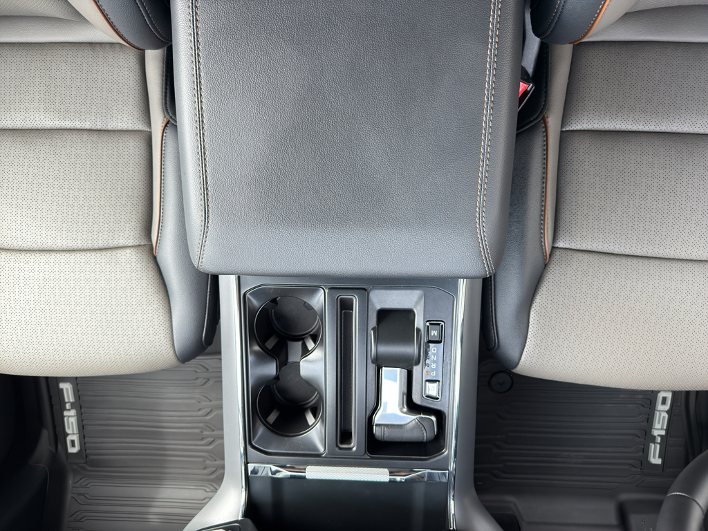 2025 Ford F-150 Lariat photo 21