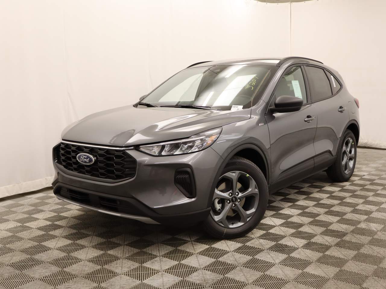 2025 Ford Escape ST-Line's photo