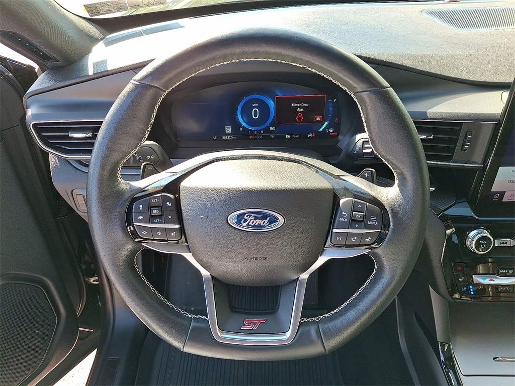 2023 Ford Explorer ST photo 14