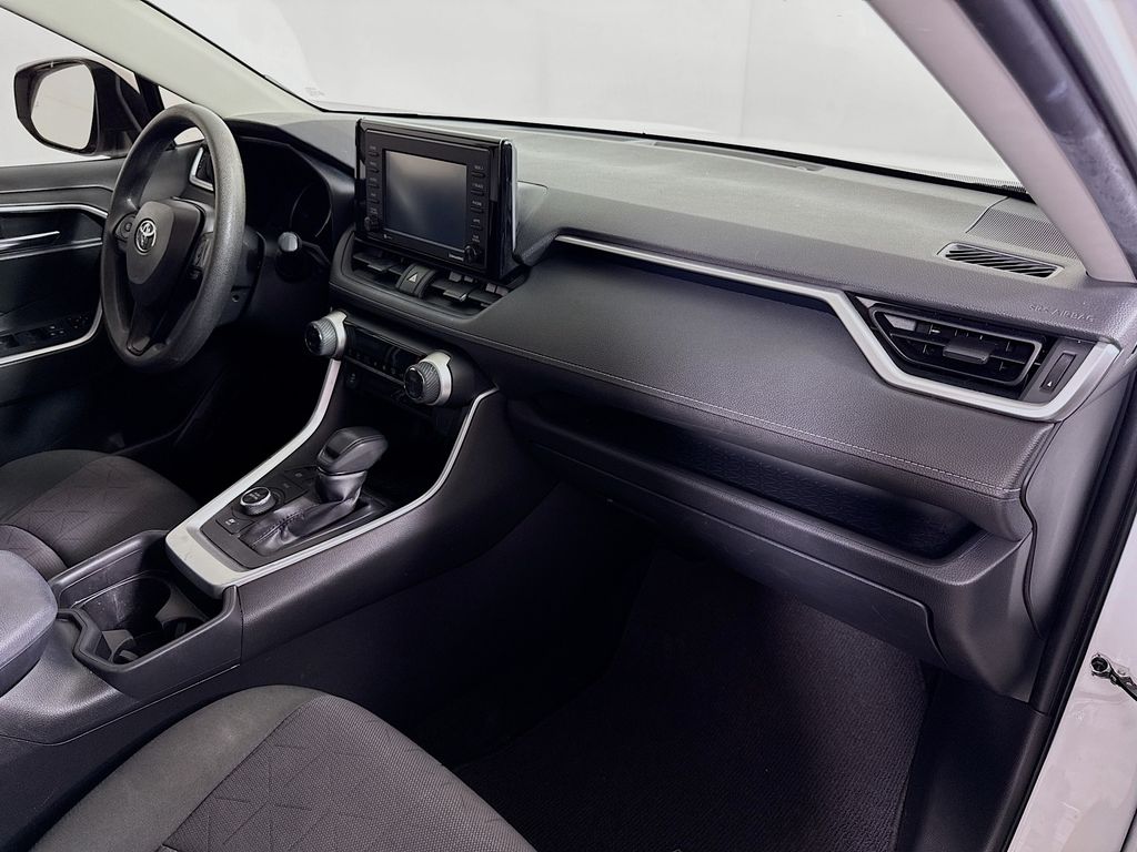 2020 Toyota RAV4 Hybrid XLE photo 23