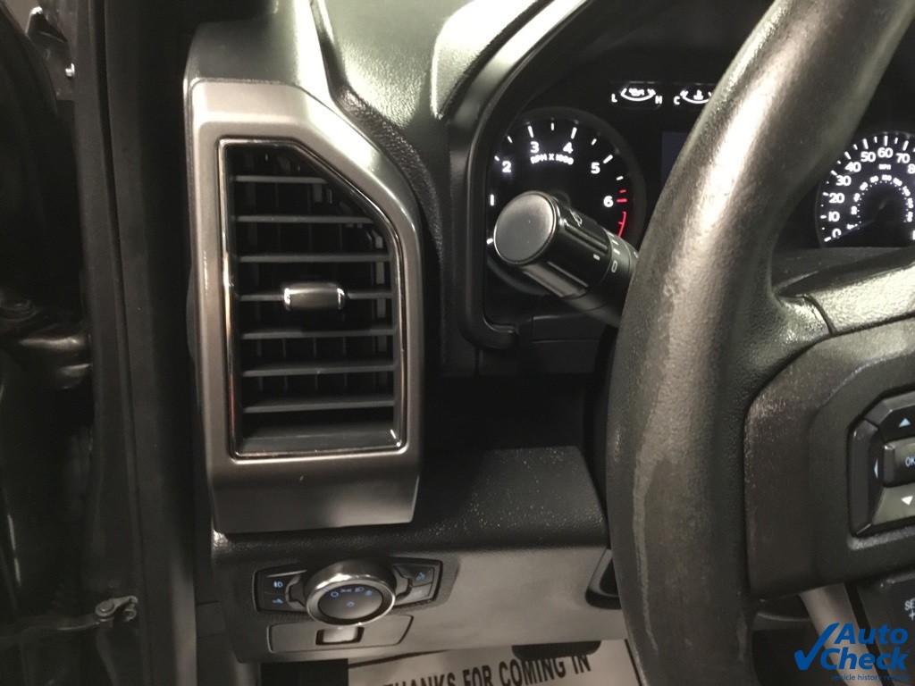 2017 Ford F-150 XLT photo 25