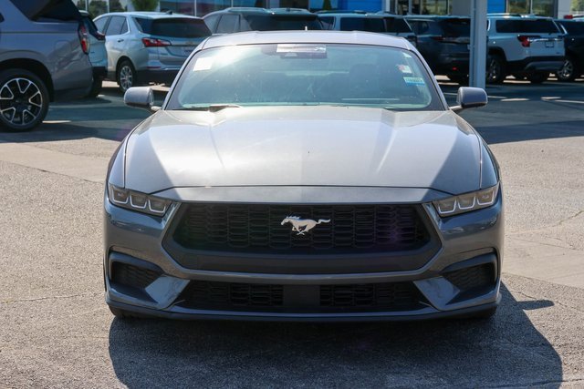 2024 Ford Mustang EcoBoost photo 2