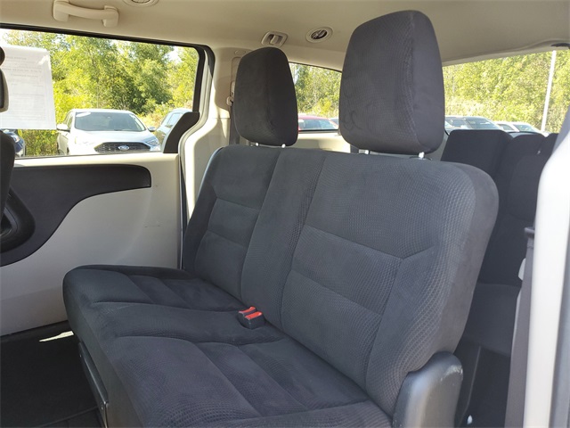 2017 Dodge Grand Caravan SE photo 9
