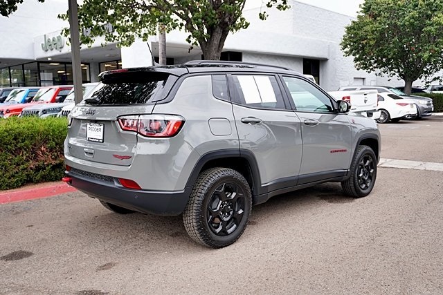 2023 Jeep Compass Trailhawk photo 7