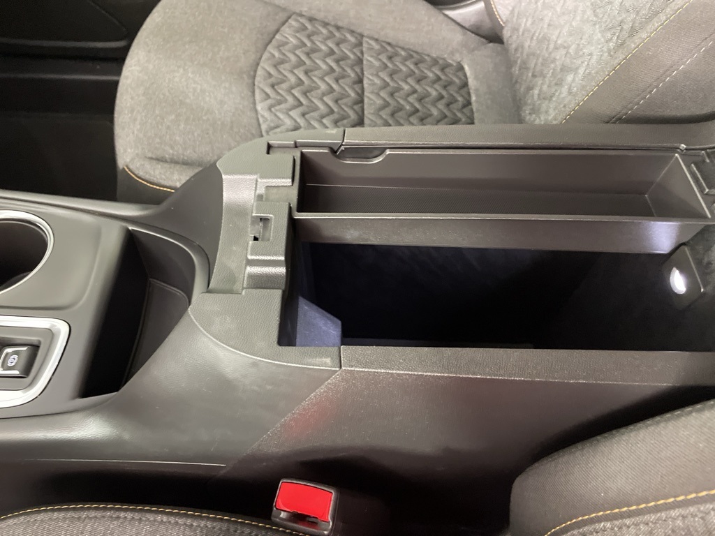 2024 Chevrolet Equinox LT photo 32
