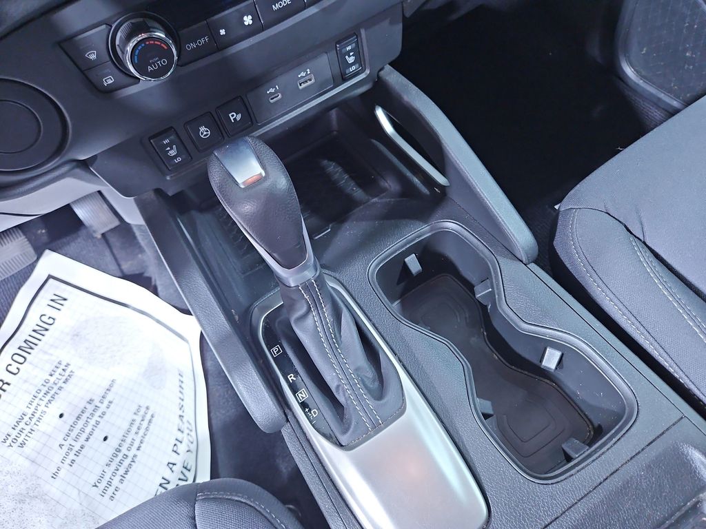 2024 Nissan Frontier SV photo 22