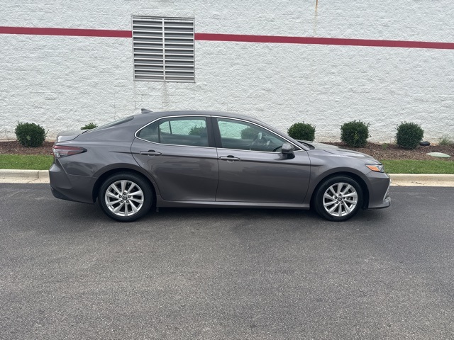 2024 Toyota Camry LE photo 3