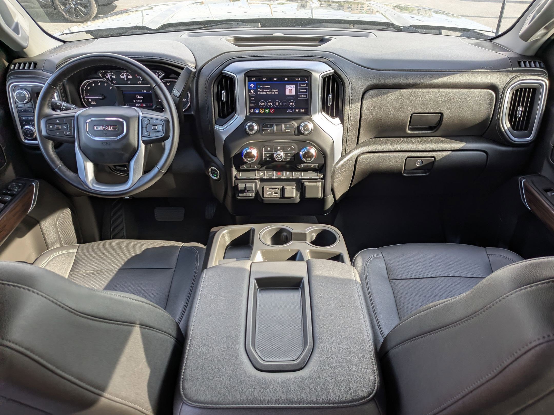 2022 Gmc Sierra HD SLT photo 17