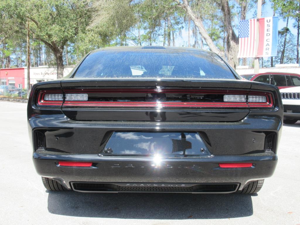 2025 Dodge Charger R/T photo 5