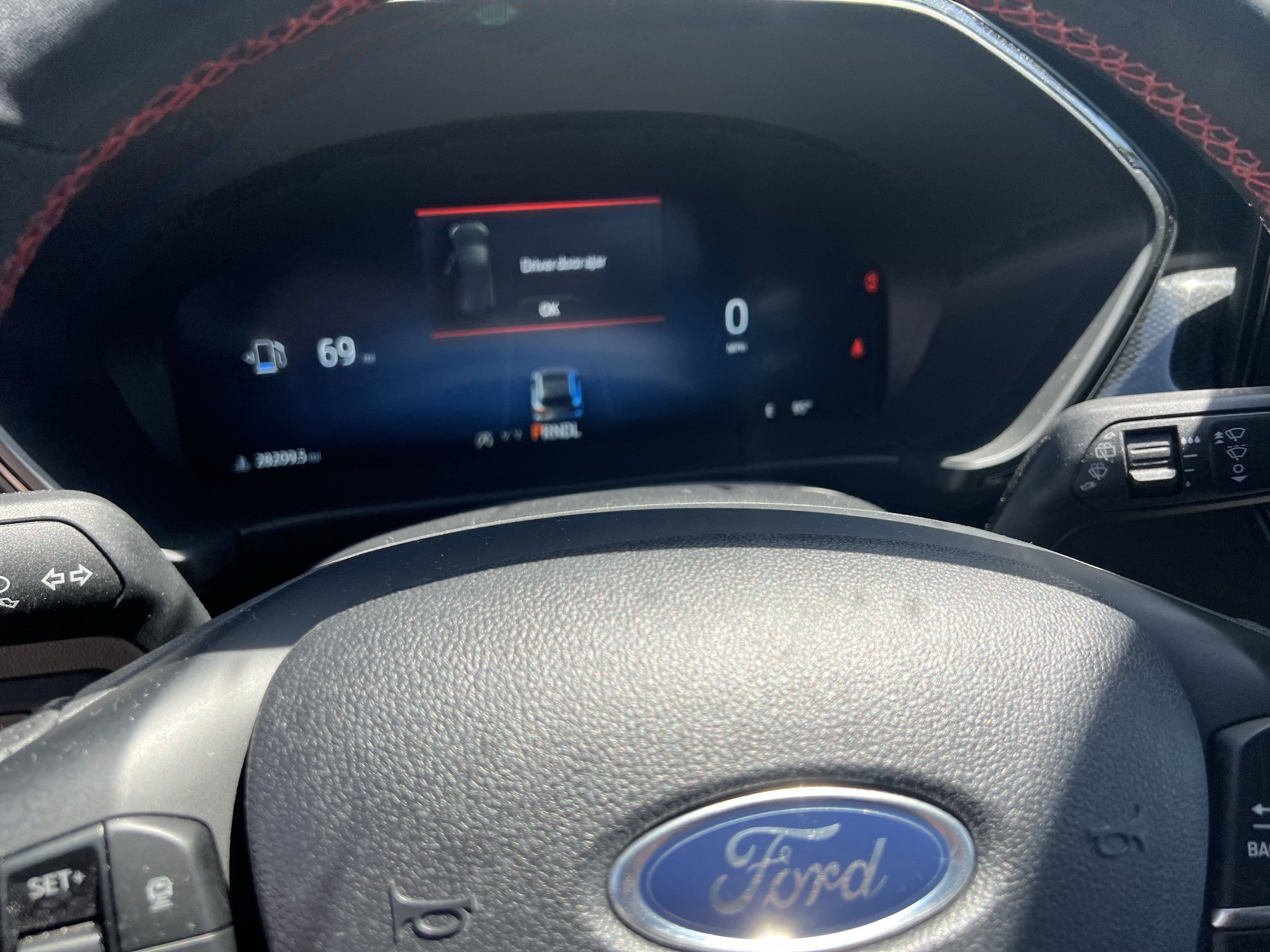 2023 Ford Escape ST-Line Select photo 10
